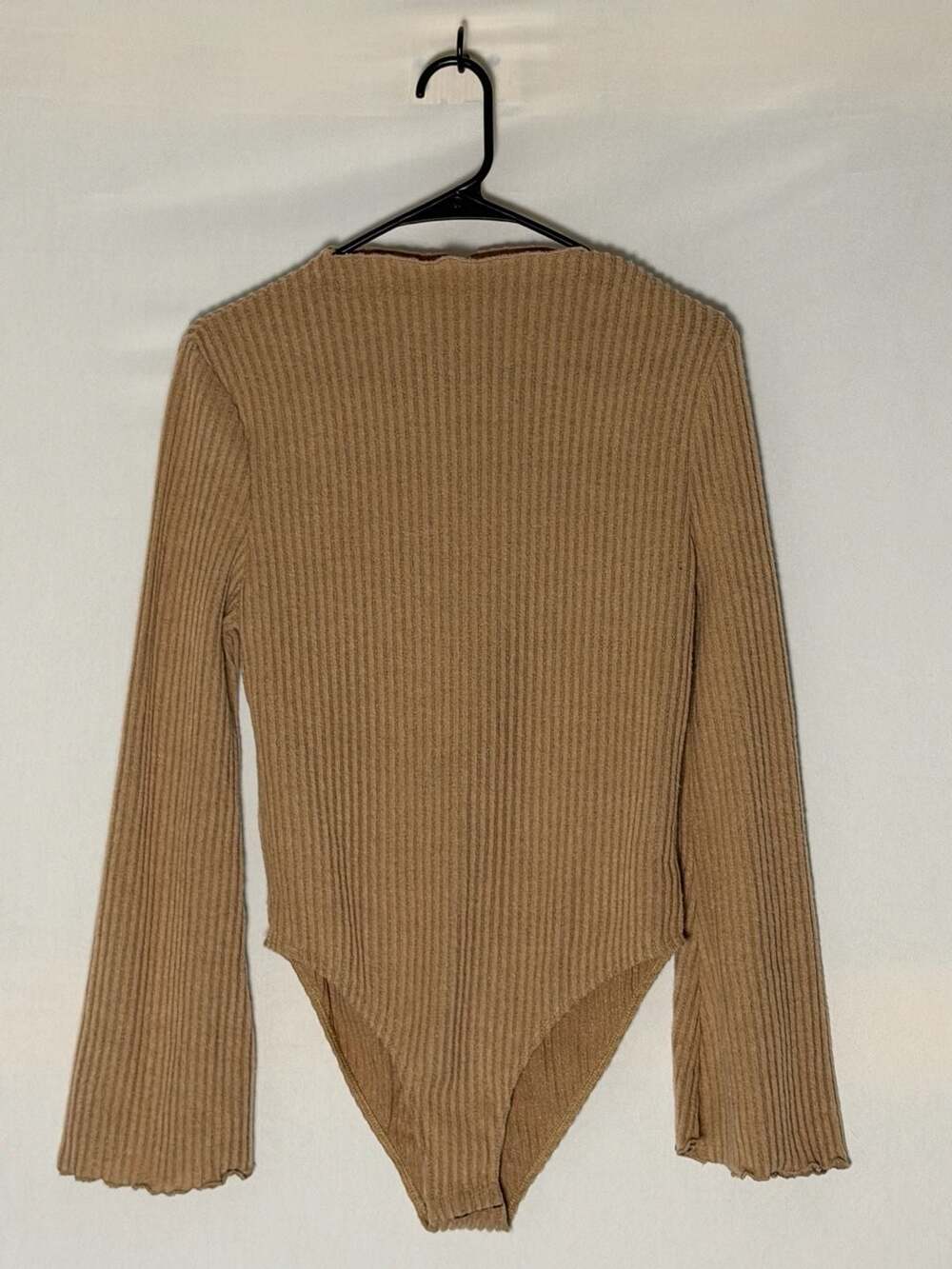 Bodysuit Size M Brown Ribbed Bell Sleeve Lettuce Trim